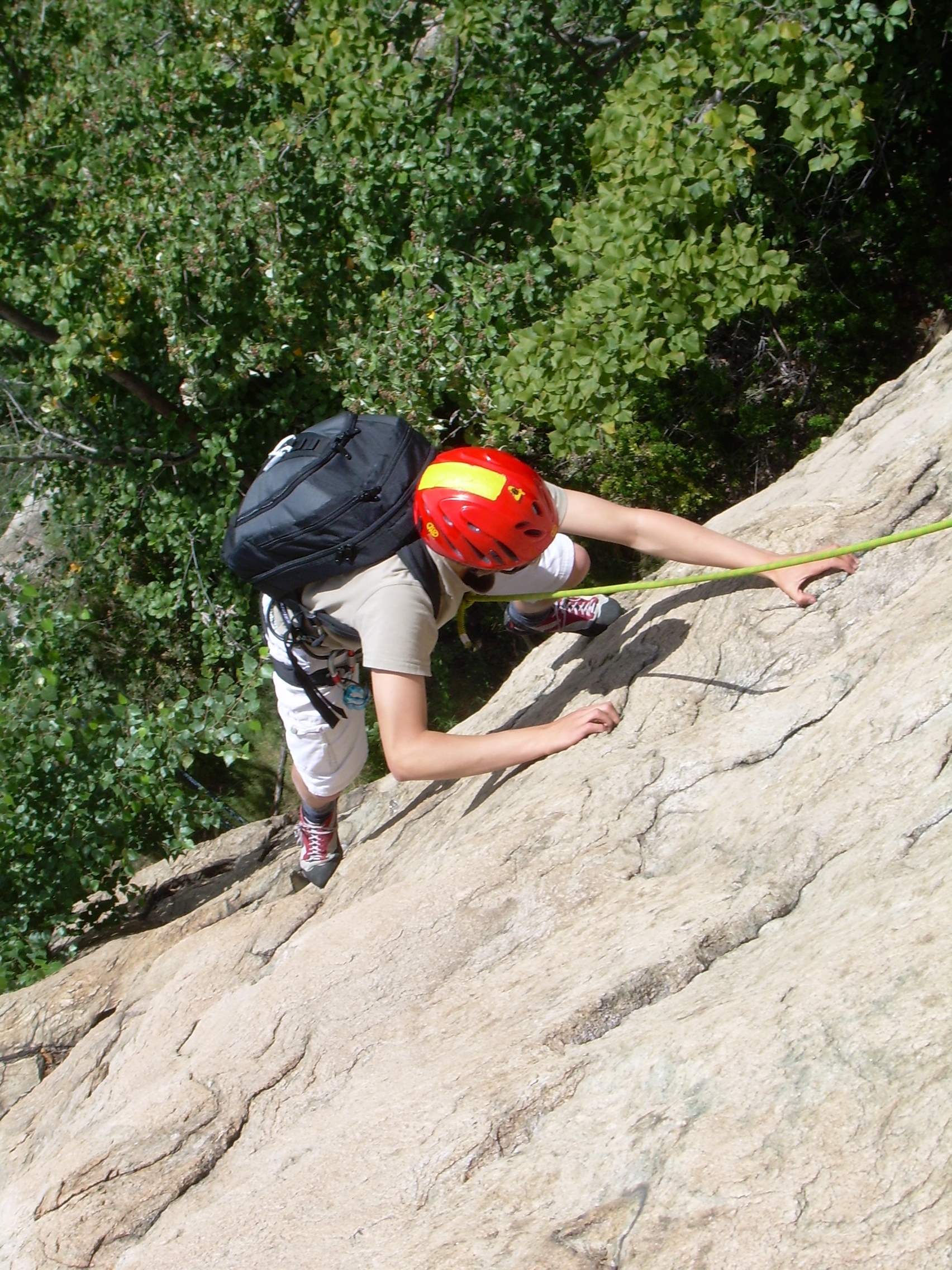 Hamish on 6a pitch 3, Directo Jacodd.JPG